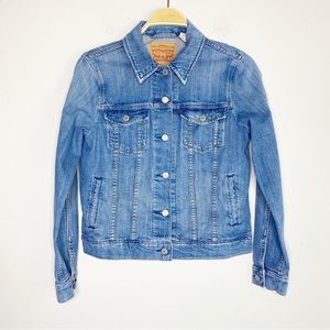 Levi’s Denim Trucker Jacket Blue Size M